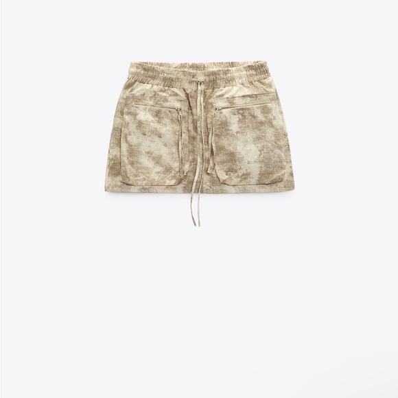 Zara Mini Skirt - Picture 3 of 7